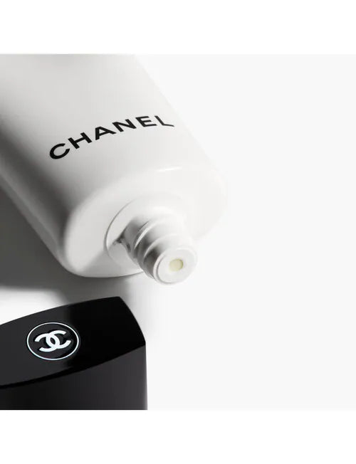 Chanel La Mousse Anti-Pollution Cleansing Cream-To-Foam 150ml image 1