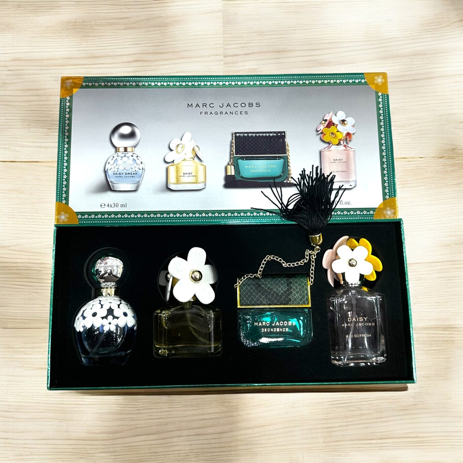 MARC JACOBS Perfume Giftset  30ml x 4 image 3