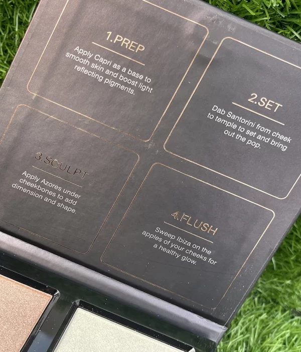 Huda Beauty 3D Highlighter Palette