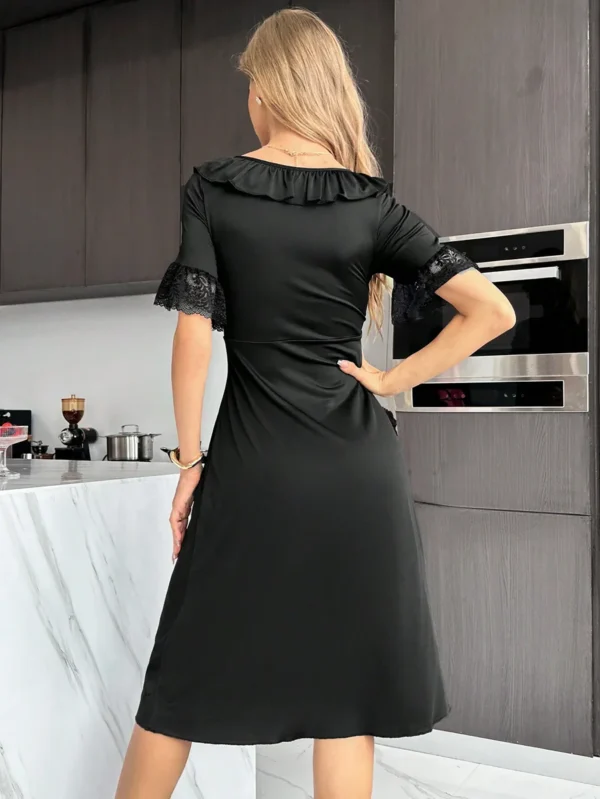 Sexy nightdress with lace inserts and flounces V-neck